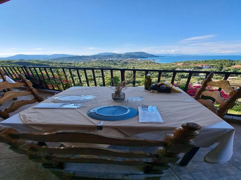 75 Steps Taverna And Accomodation image