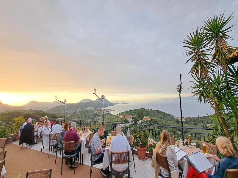 75 Steps Taverna And Accomodation image