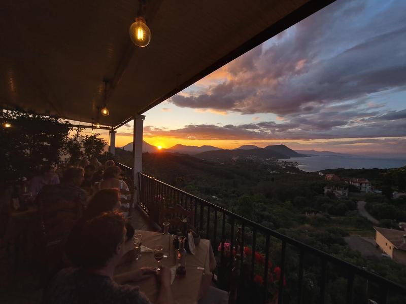 75 Steps Taverna And Accomodation image