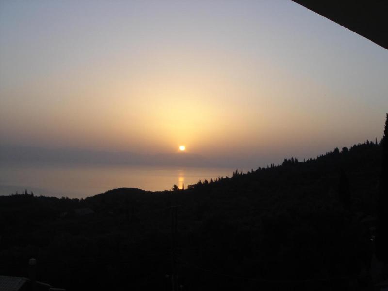 75 Steps Taverna And Accomodation image