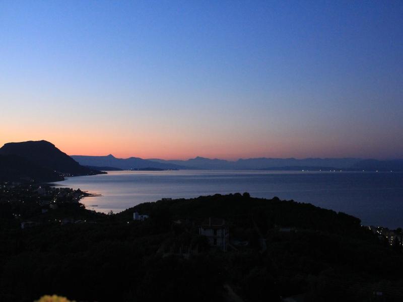 75 Steps Taverna And Accomodation image