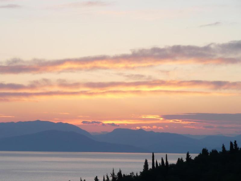 75 Steps Taverna And Accomodation image