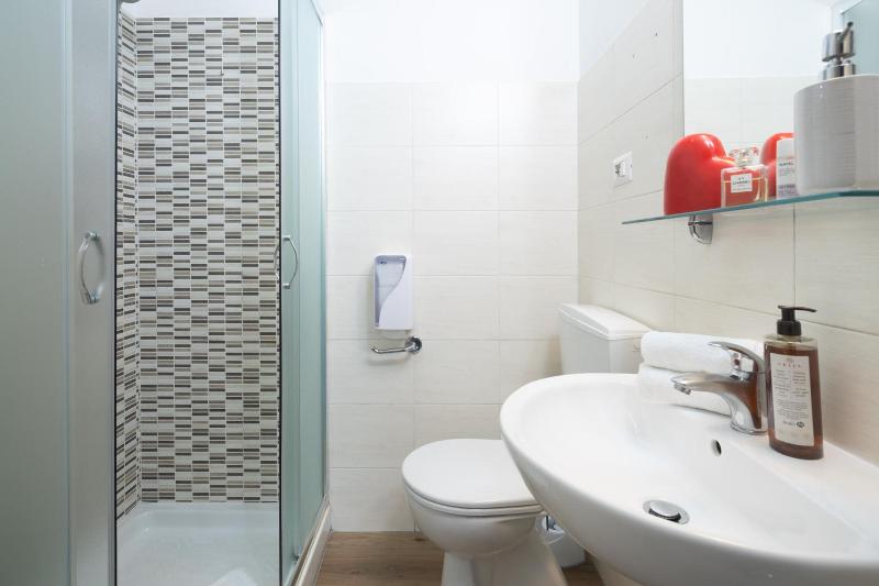 Hotel Joli image