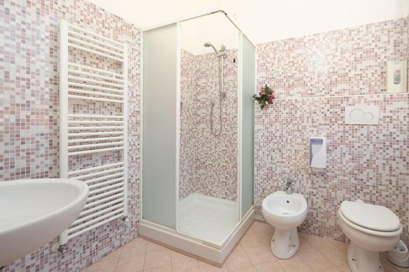 Hotel Joli image