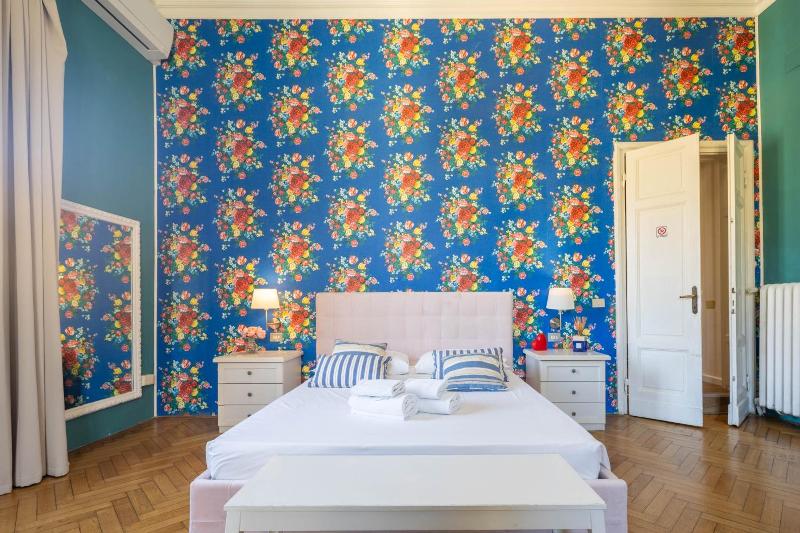 Hotel Joli image