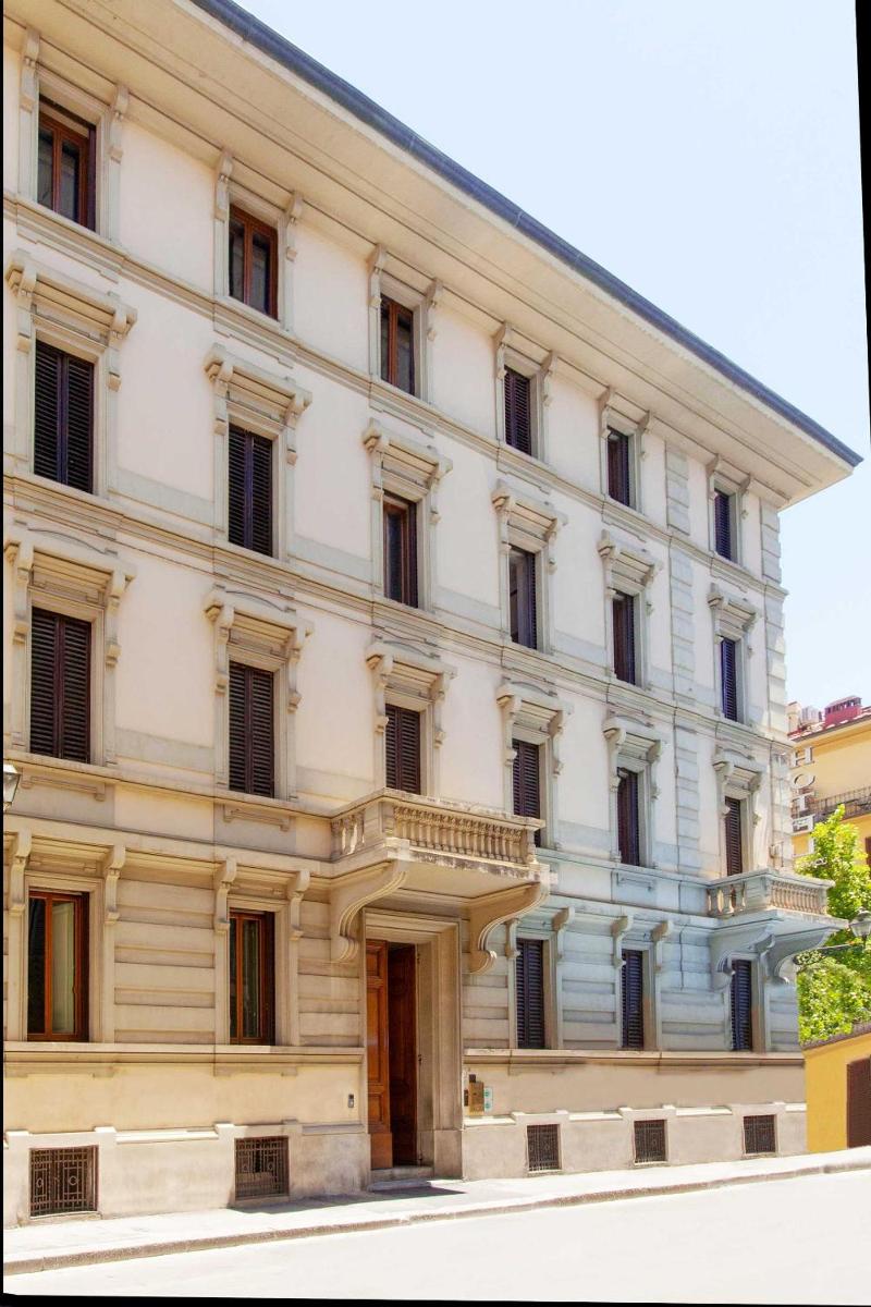 Hotel Joli image
