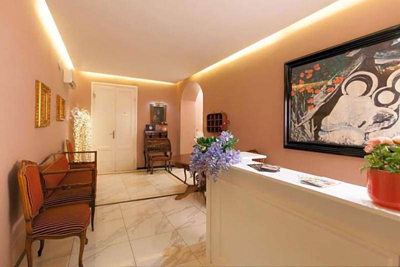 Hotel Joli image
