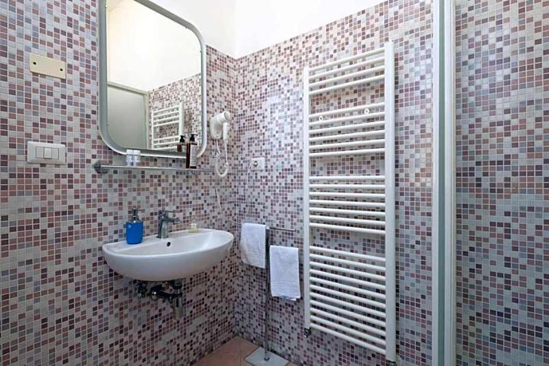 Hotel Joli image