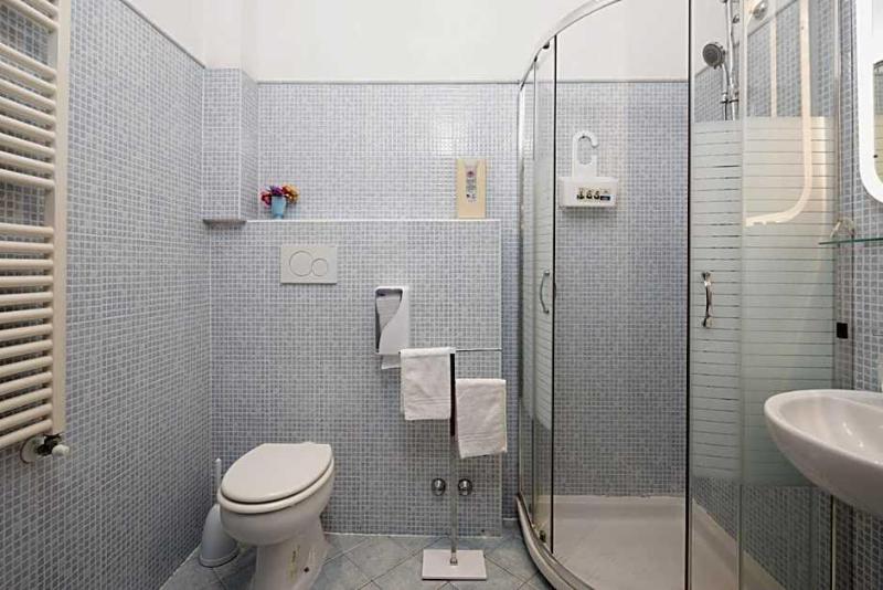 Hotel Joli image