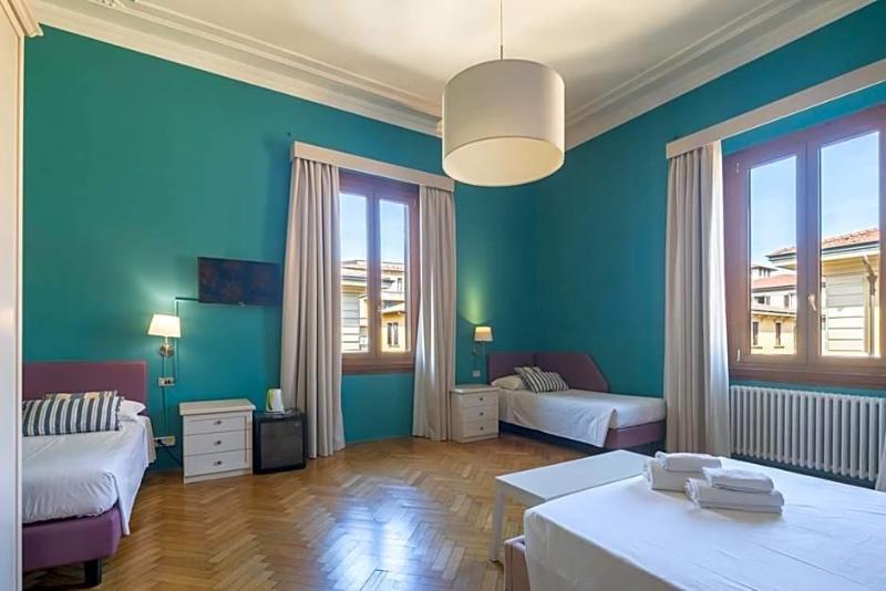 Hotel Joli image
