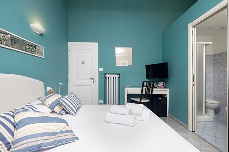 Hotel Joli image