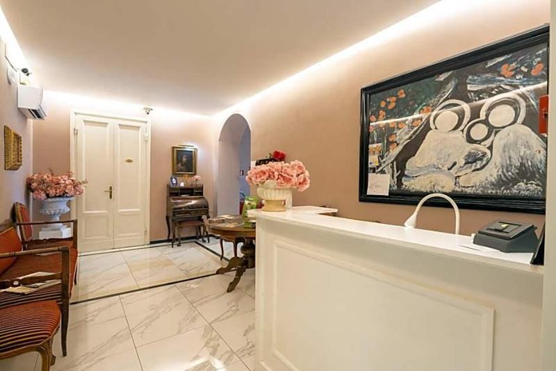 Hotel Joli image