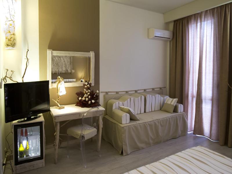 Tirreno Hotel image