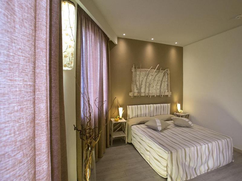 Tirreno Hotel image
