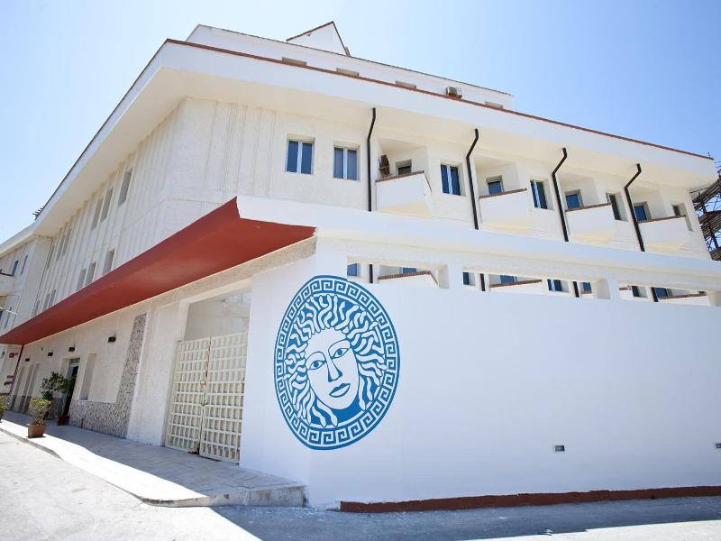 Tirreno Hotel image