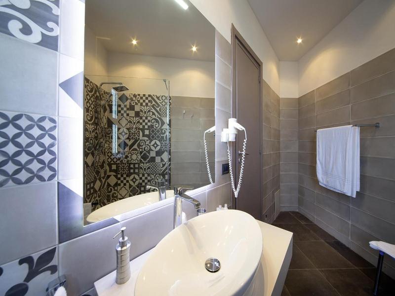 Tirreno Hotel image