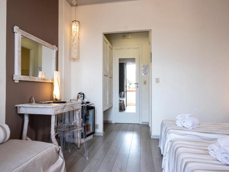 Tirreno Hotel image