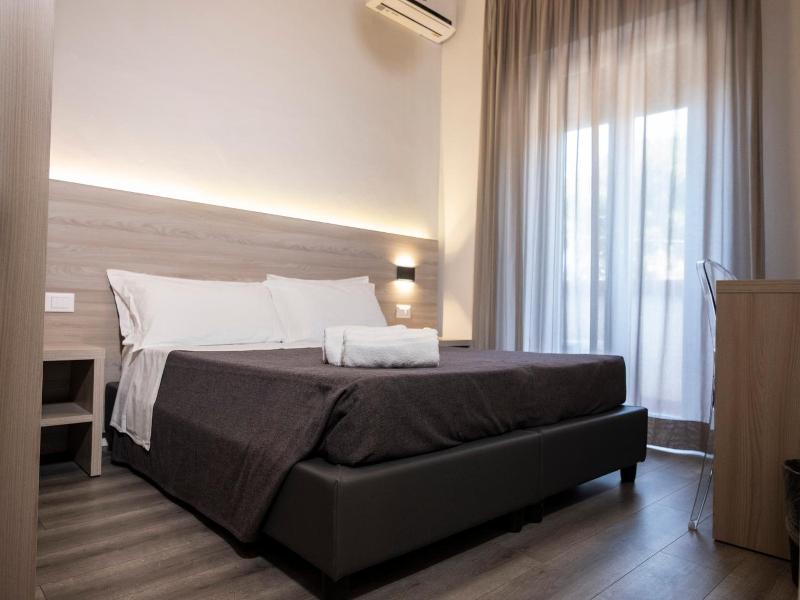 Tirreno Hotel image