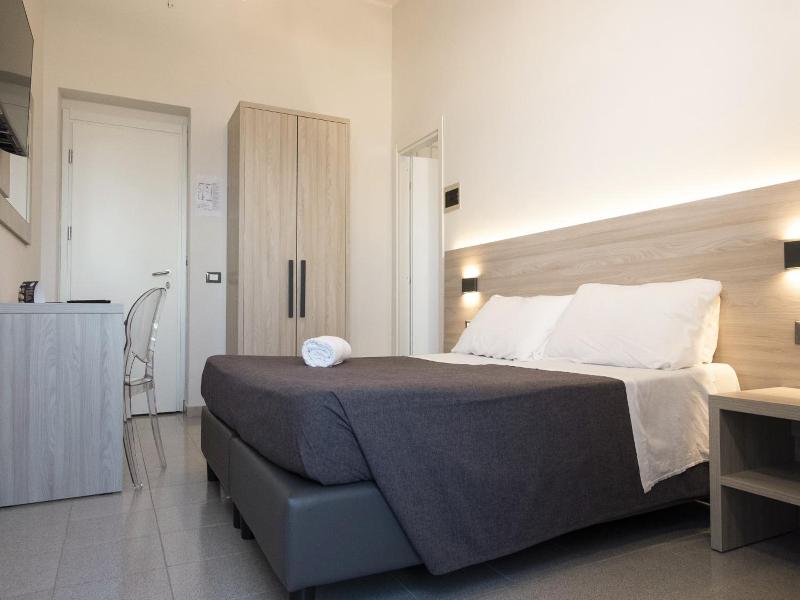 Tirreno Hotel image