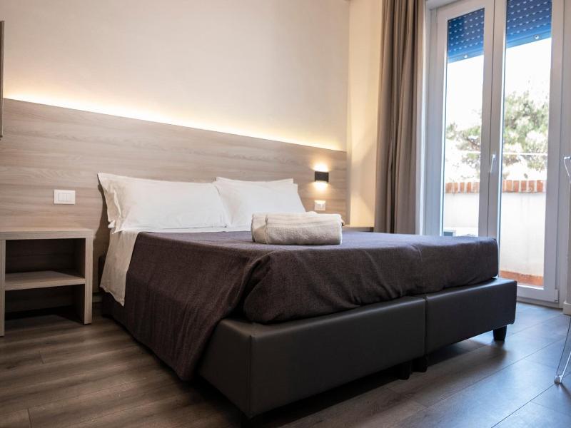 Tirreno Hotel image