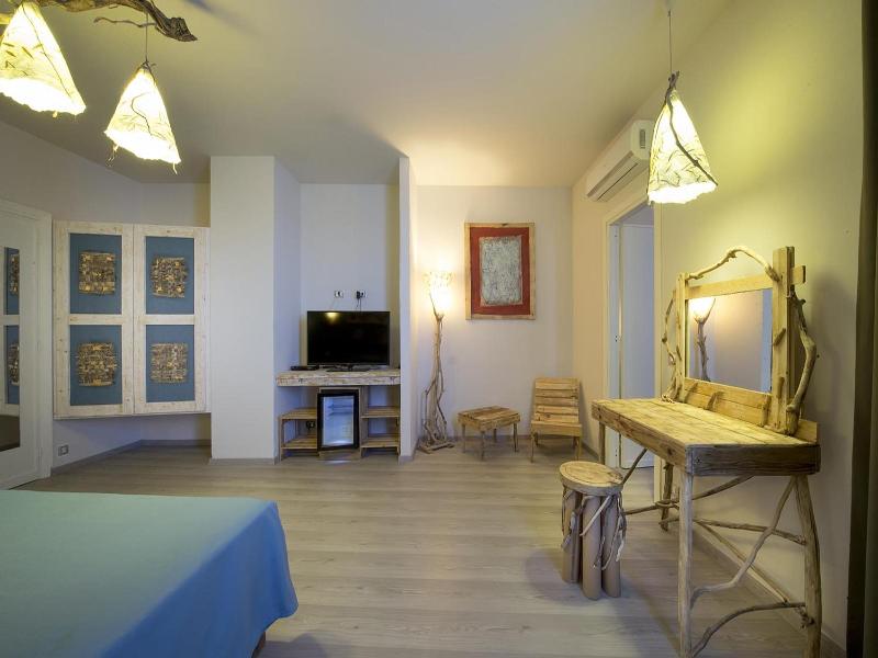 Tirreno Hotel image