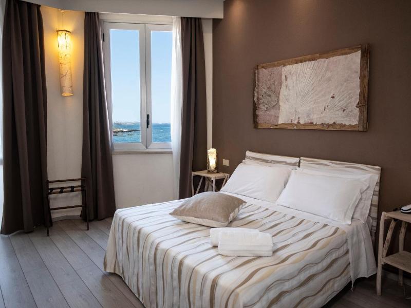Tirreno Hotel image