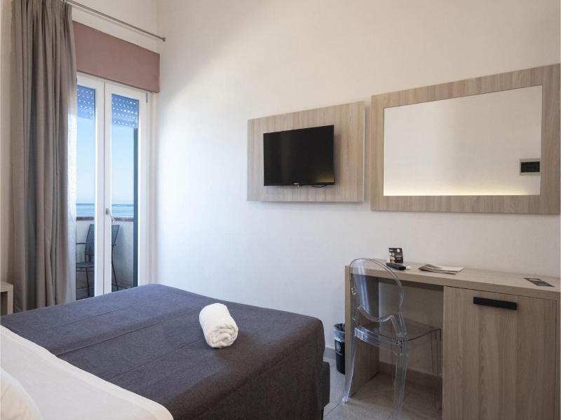 Tirreno Hotel image