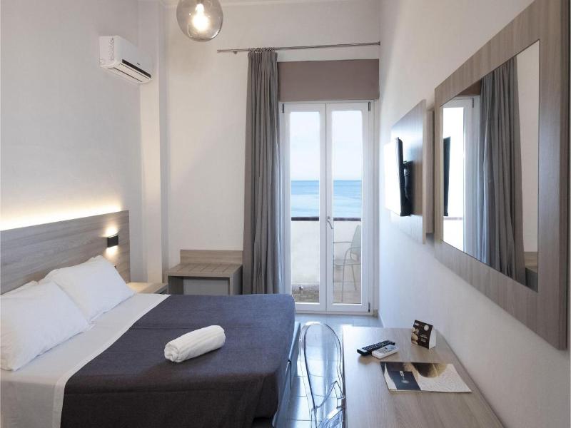Tirreno Hotel image