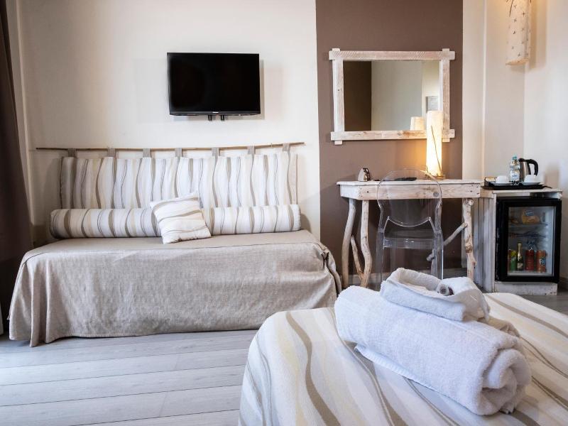 Tirreno Hotel image