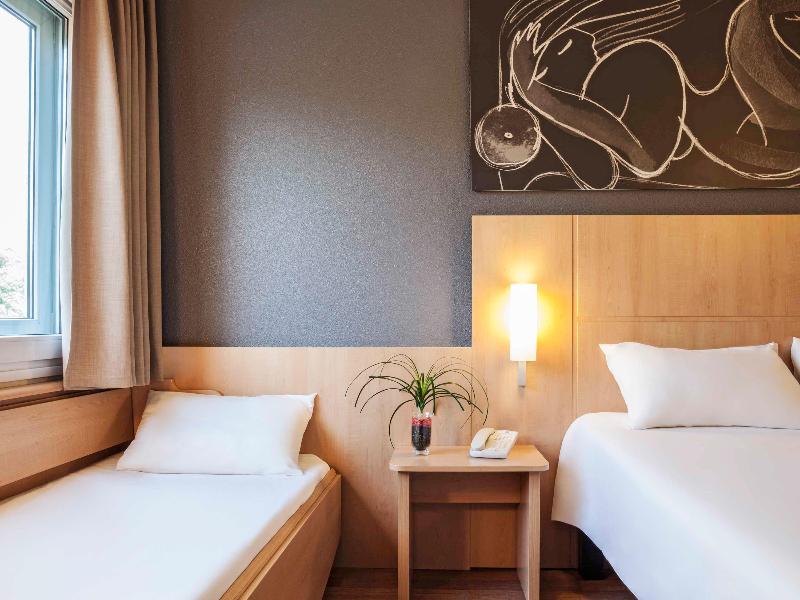 Ibis Barcelona Cornella image
