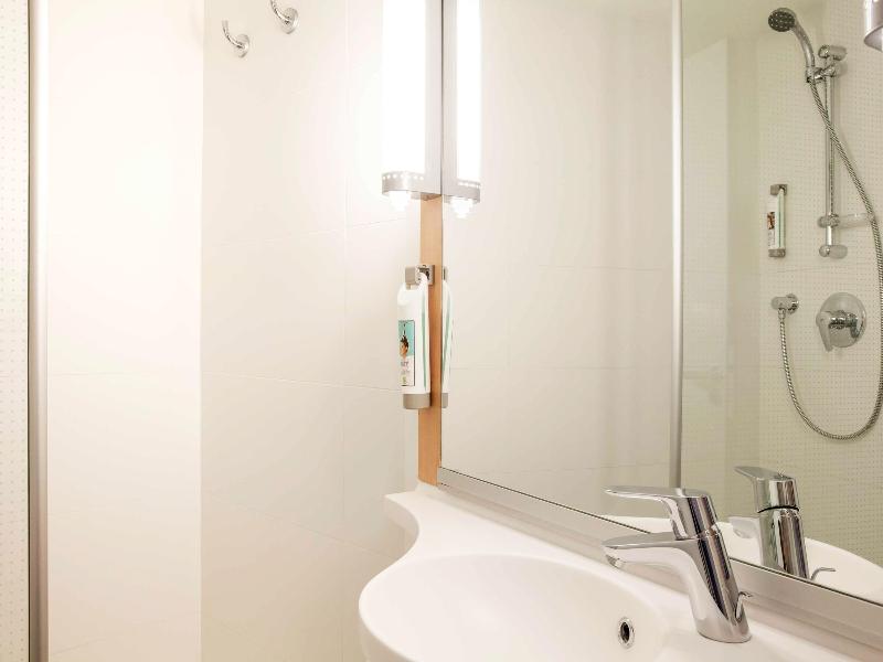 Ibis Barcelona Cornella image