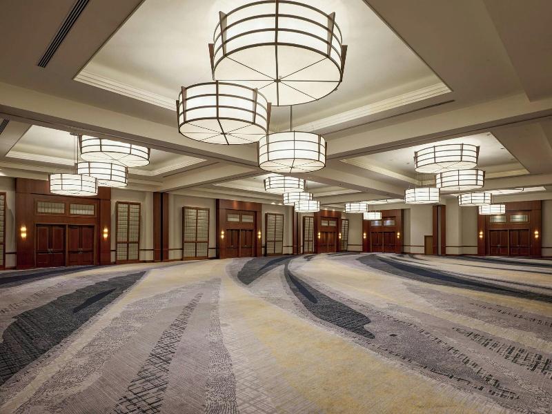 Sheraton Phoenix Downtown image