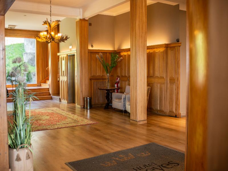 Tres Reyes Hotel image