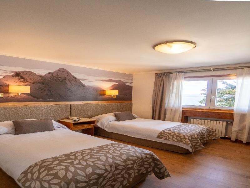 Tres Reyes Hotel image