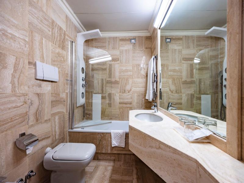 Etrusco Arezzo Hotel, Sure Hotel Collection by Bes image