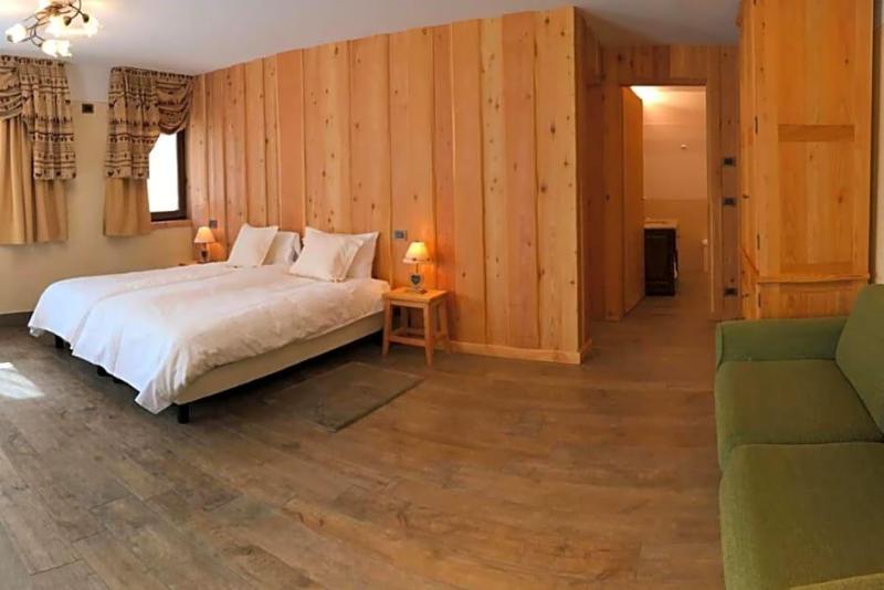 Hotel L'Aiglon image