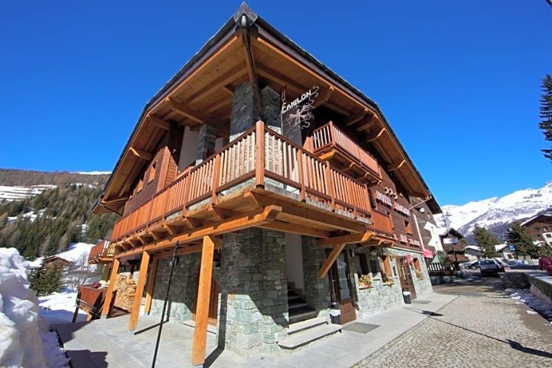 Hotel L'Aiglon image