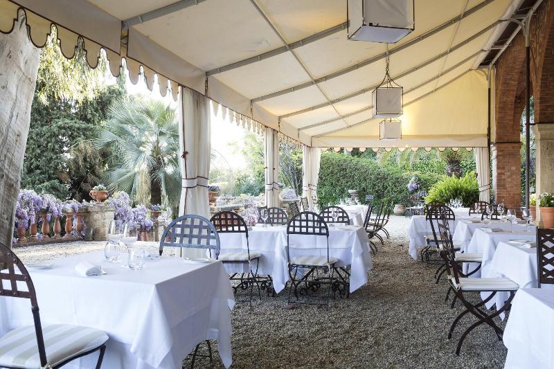 Villa Della Pergola image