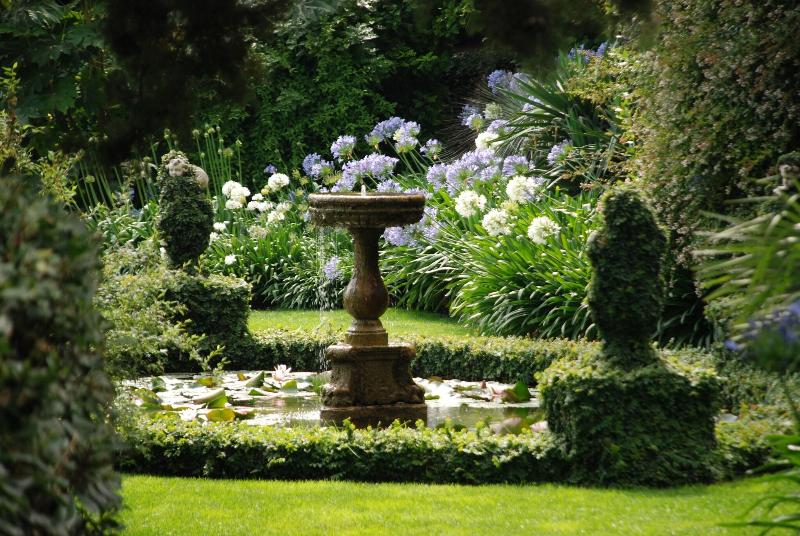 Villa Della Pergola image