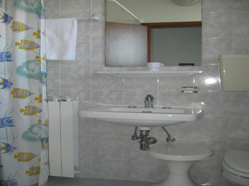 Da Vito Garni image