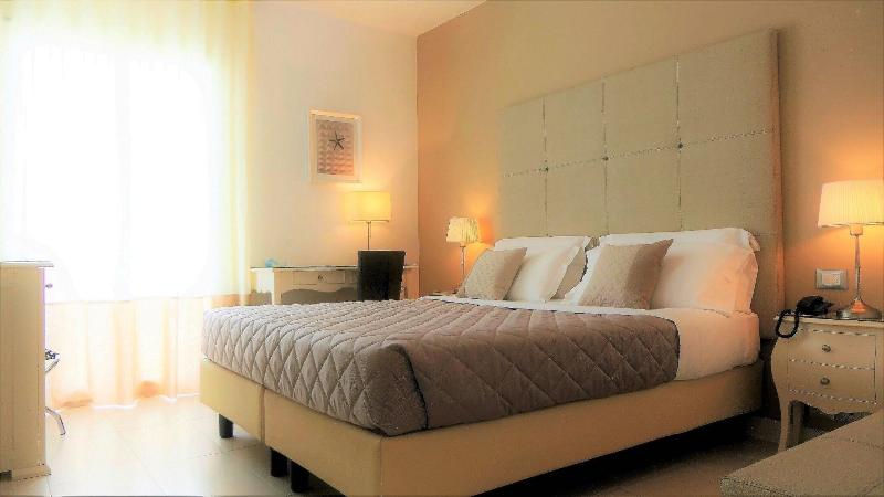 Hotel Le Soleil image