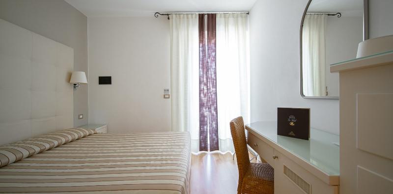 Hotel Le Soleil image