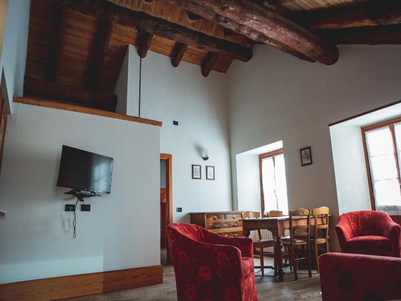 Villa Della Regina image
