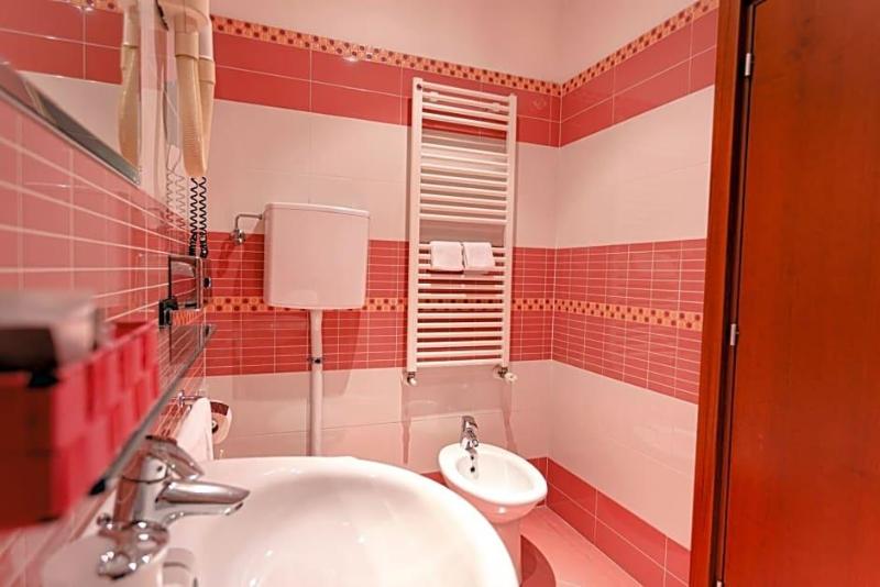 Hotel Residence & Suites image