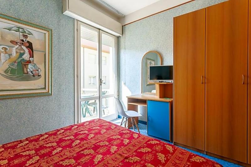 Hotel Residence & Suites image