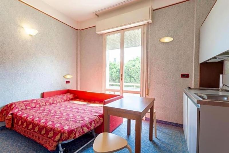 Hotel Residence & Suites image