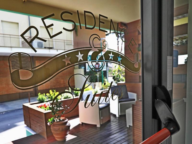 Hotel Residence & Suites image