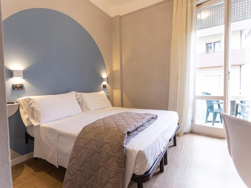Hotel Residence & Suites image