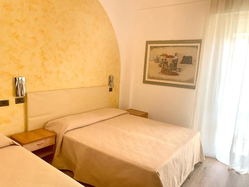 Hotel Residence & Suites image