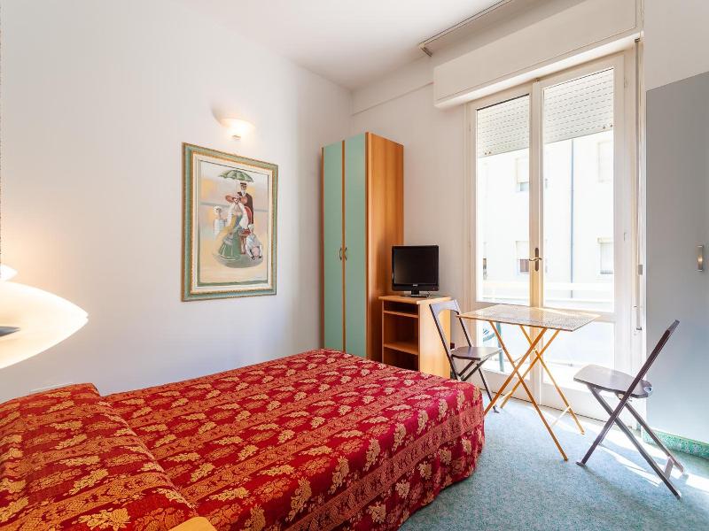 Hotel Residence & Suites image